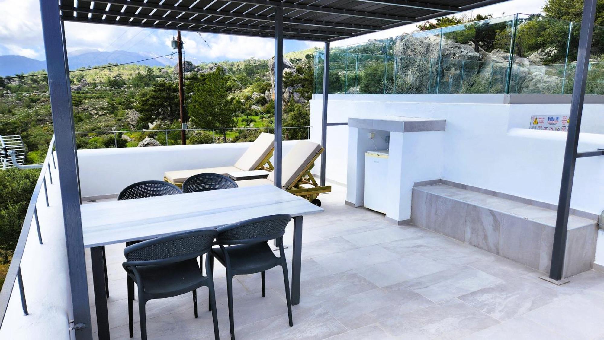 Villa M - Villa with private pool and yard Anatolí Dış mekan fotoğraf