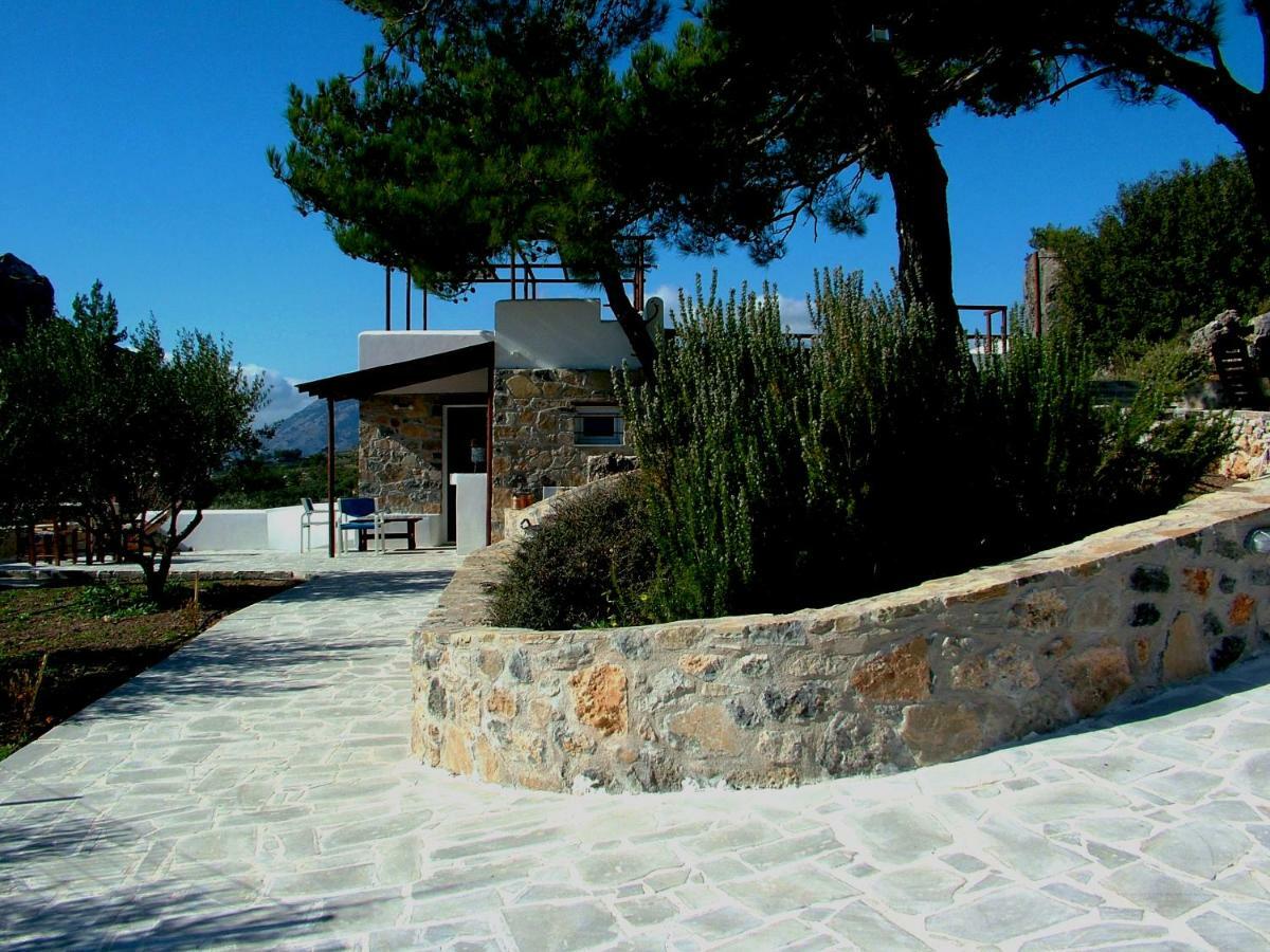 Villa M - Villa with private pool and yard Anatolí Dış mekan fotoğraf