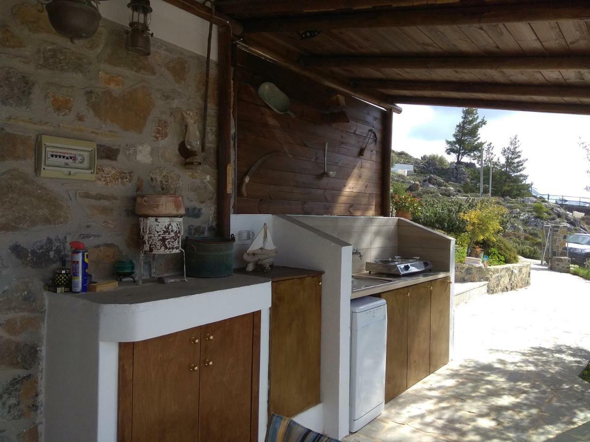 Villa M - Villa with private pool and yard Anatolí Dış mekan fotoğraf
